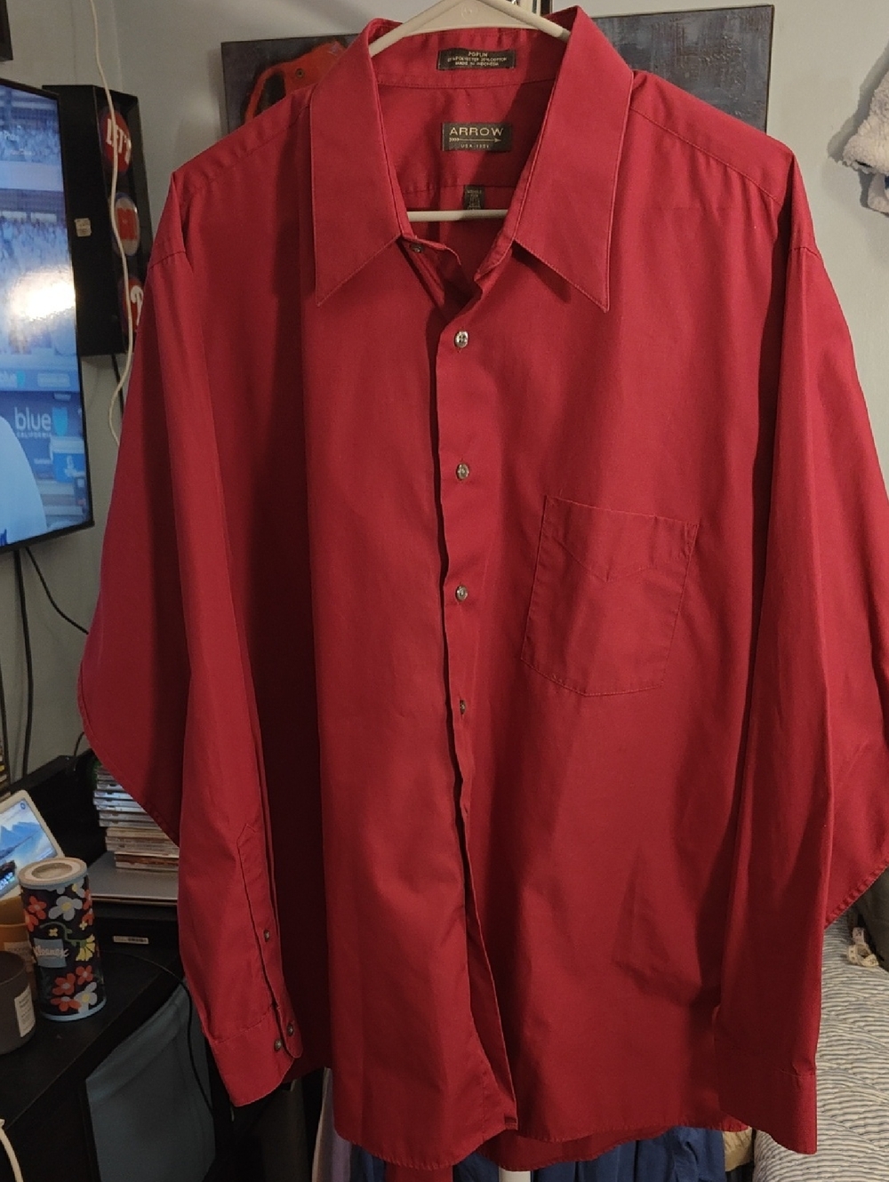 Arrow Men's Solid Red Long-Sleeve Dress Shirt